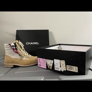 Chanel beige boots good condition